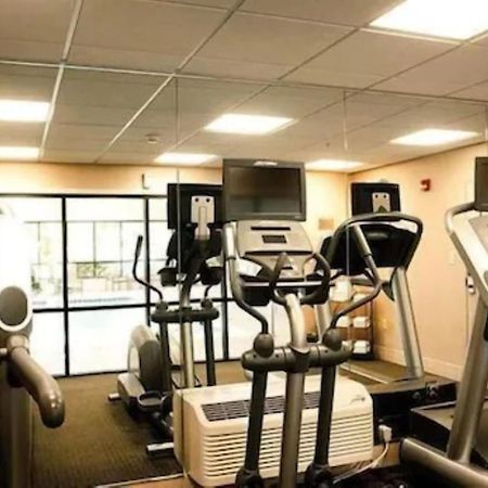 Chester Inn & Suites Sharonville Ngoại thất bức ảnh