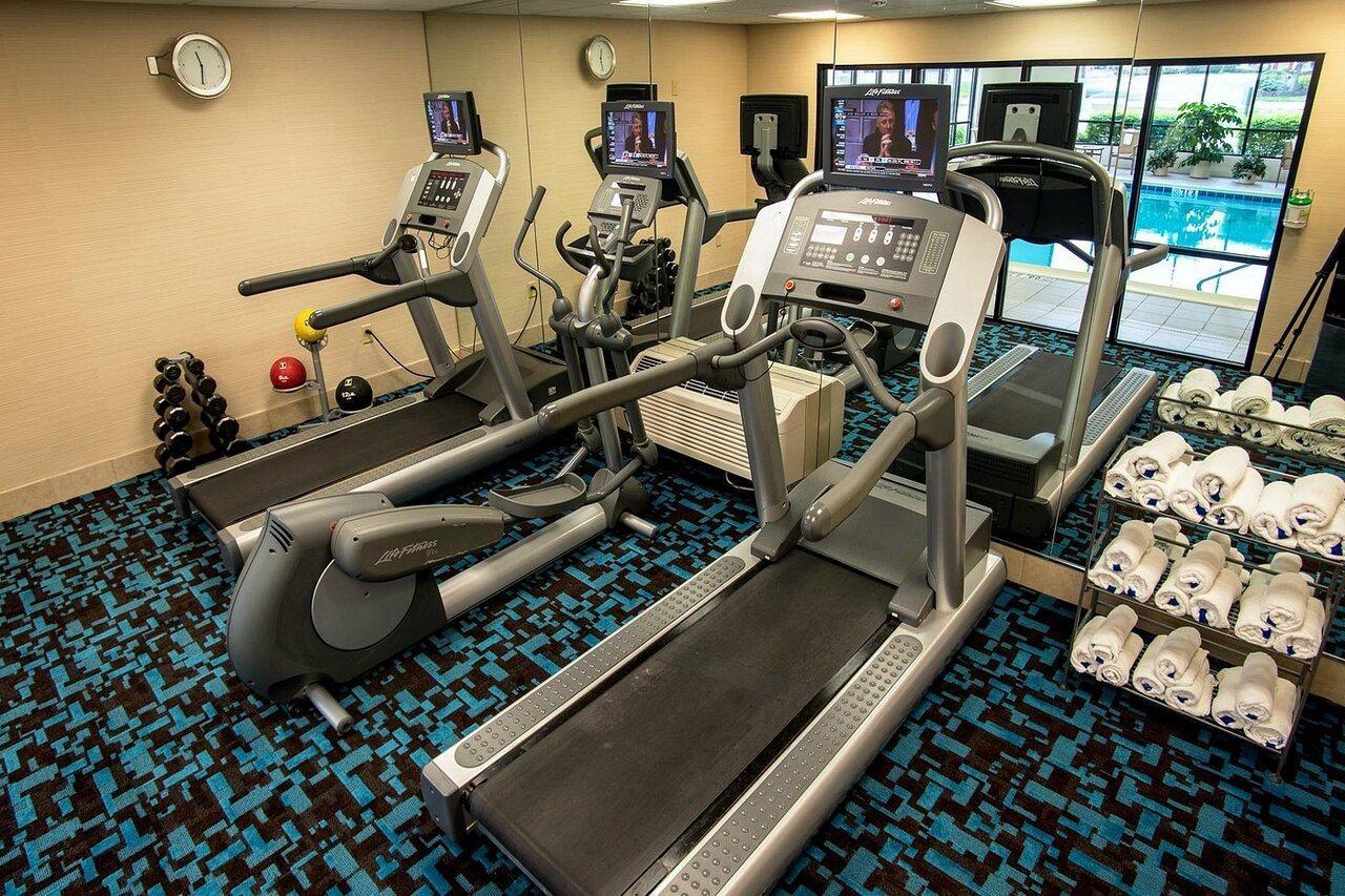 Chester Inn & Suites Sharonville Ngoại thất bức ảnh