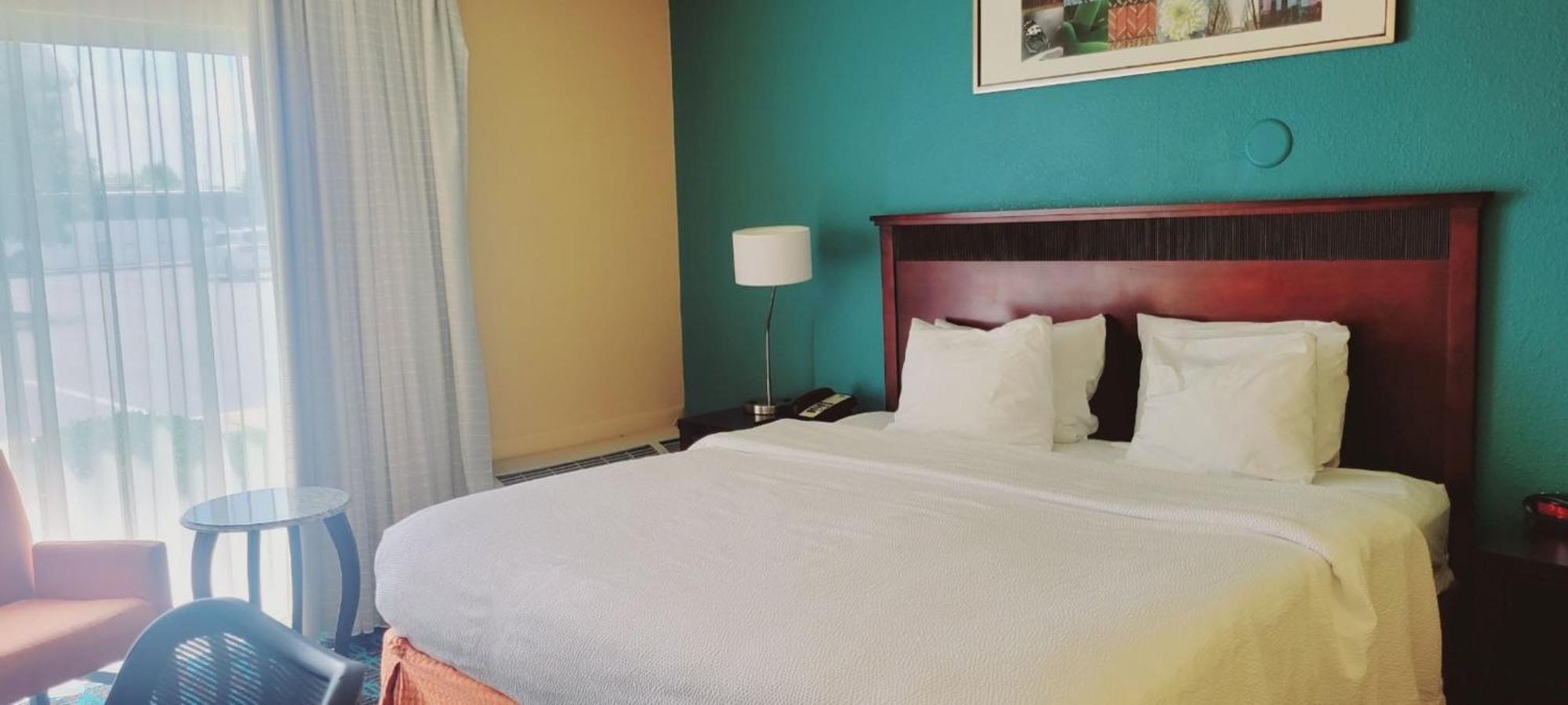 Chester Inn & Suites Sharonville Ngoại thất bức ảnh